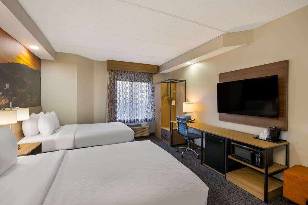 Clarion Pointe Sevierville-Pigeon Forge Værelse billede