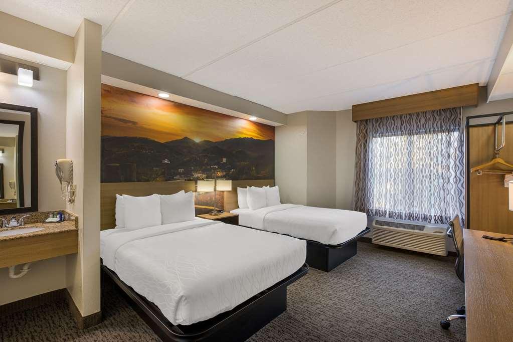 Clarion Pointe Sevierville-Pigeon Forge Værelse billede