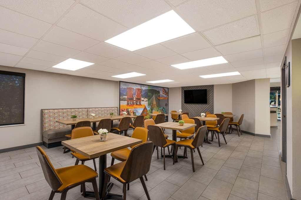 Clarion Pointe Sevierville-Pigeon Forge Restaurant billede